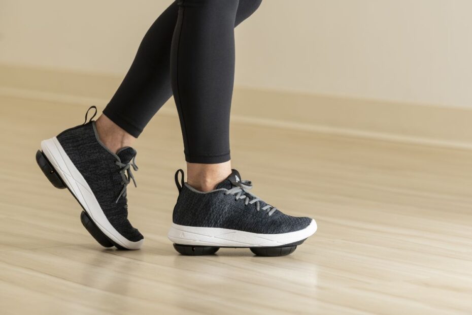 Osteoarthritis treatment Apos shoe, alternative to knee surgery Warwickshire, Kenilworth, Leamington Spa, Warwick, Solihull, Stratford Upon Avon.